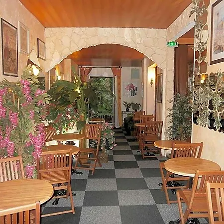 Отель Beausejour Руан